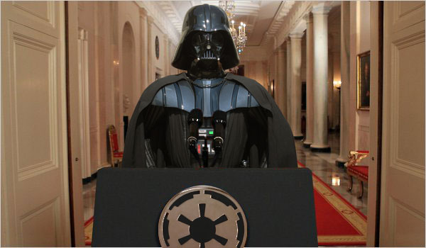 Dark Vader vid den oväntade presskonferensen.