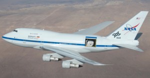SOFIA-kärran med luckan öppen för 100-tums infrarödteleskop. Foto: NASA