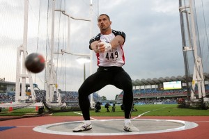 Koji har en del att lära oss om gravitation. Foto: IAFF/Kazutaka Eguchi/Agence SHOT