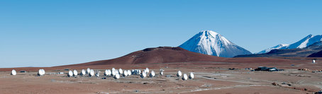 Alma med alla antenner på plats. Foto: ESO