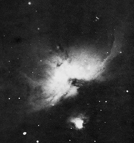 Bilden från Agnes M. Clerke, "A Popular History of Astronomy During the Nineteenth Century", Edinburgh, 1887 (2nd Edition), titelsidan.