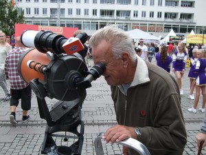 Äntligen fick Christer Borg se en riktig stjärna! Christer är gammal nöjesjournalist, författare och tv-profil. Foto: Peter Hemborg