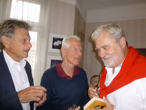 Tre litterära gentlemen: Fr v Leif Gardestedt, Sven Adamsson och Frank "Frank Heller" Orton. Foto: Hanne Lundström