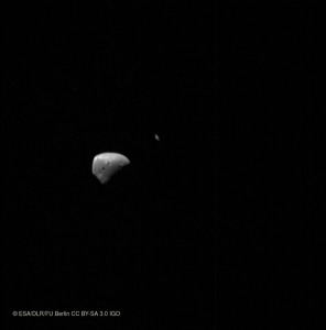 Deimos_and_Saturn_article_mob[1]