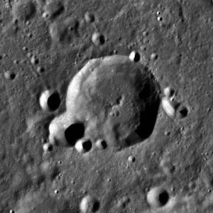 Gullstrand_crater_LROC[2]